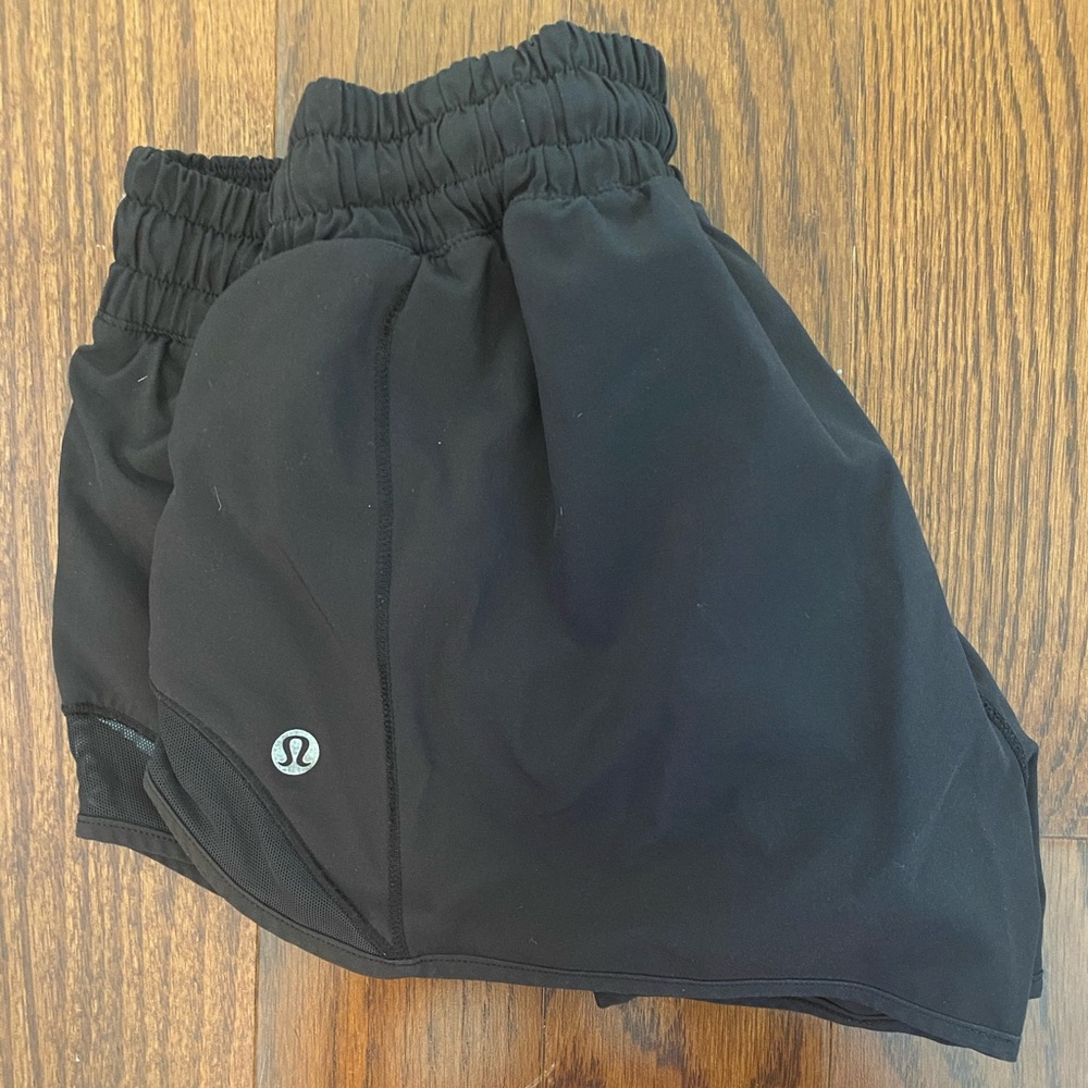 Lululemon Hotty Hot Short 2.5”